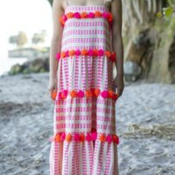 Tessora Dresses & Skirts - TESSORA Lola Resort Dress Tiered with Tassel